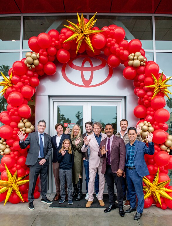 ToyotaHollywoodOpeningCeremony.0004.jpg