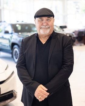 Staff member Haim Bushy from 4eedb51595f6