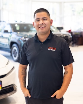 Staff member Emanuel Limon from 8c36762a7ba6