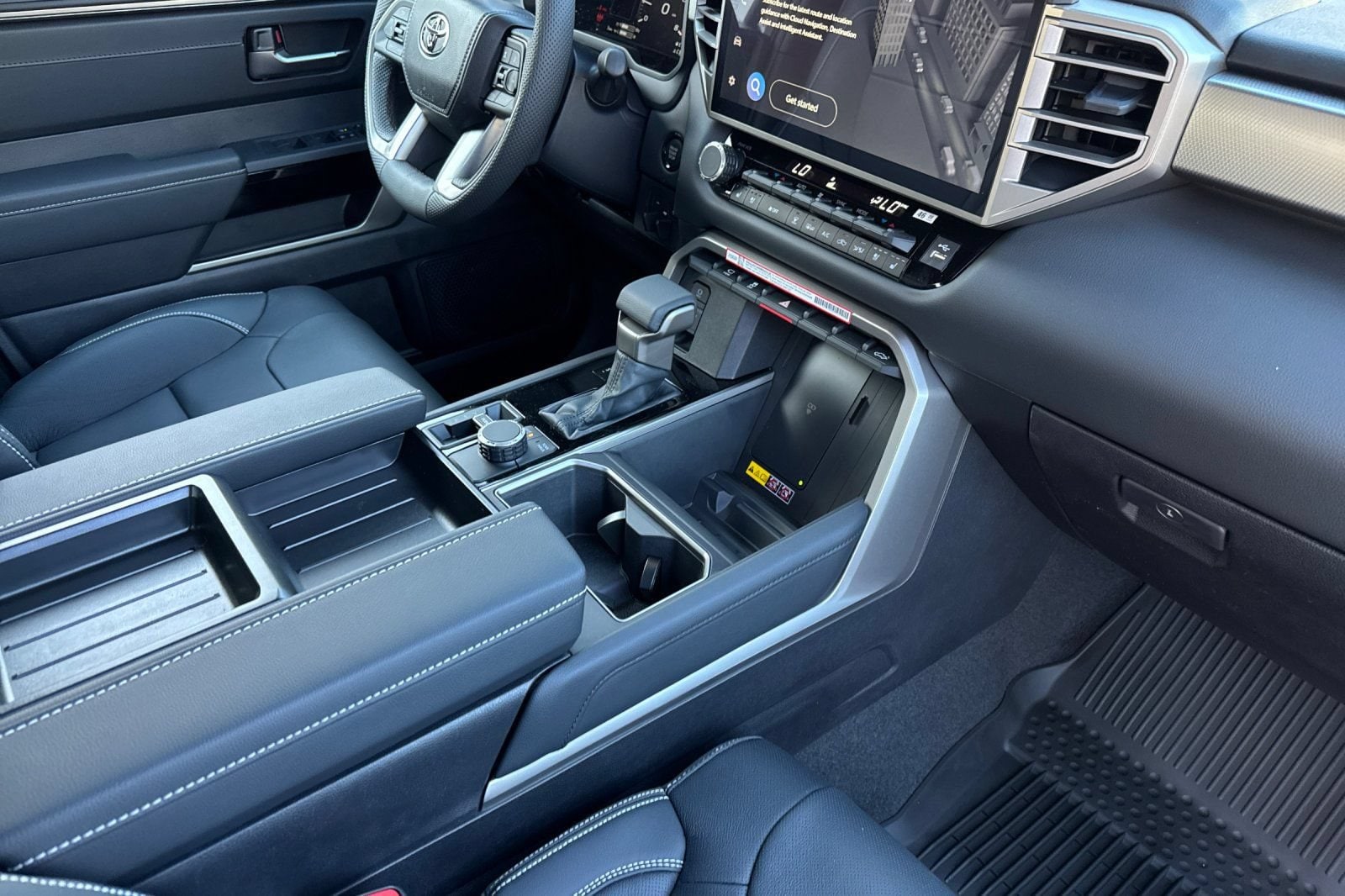 2026 Toyota Tundra Limited - Photo 17