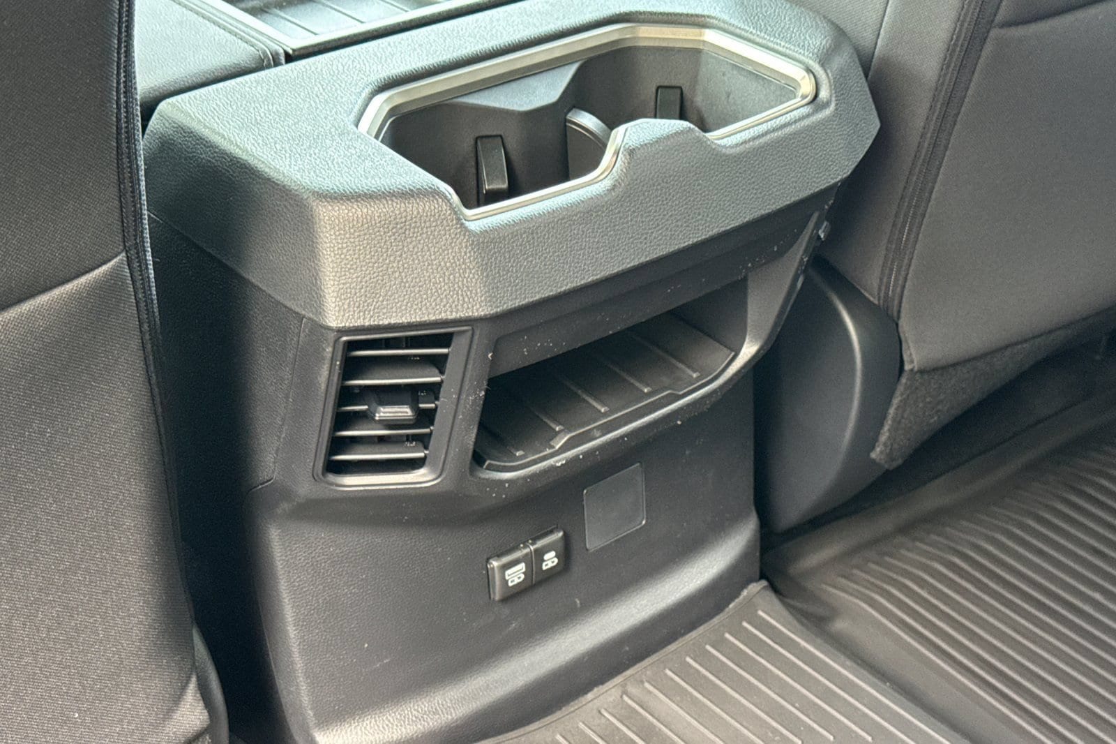 2026 Toyota Tundra SR5 - Photo 14