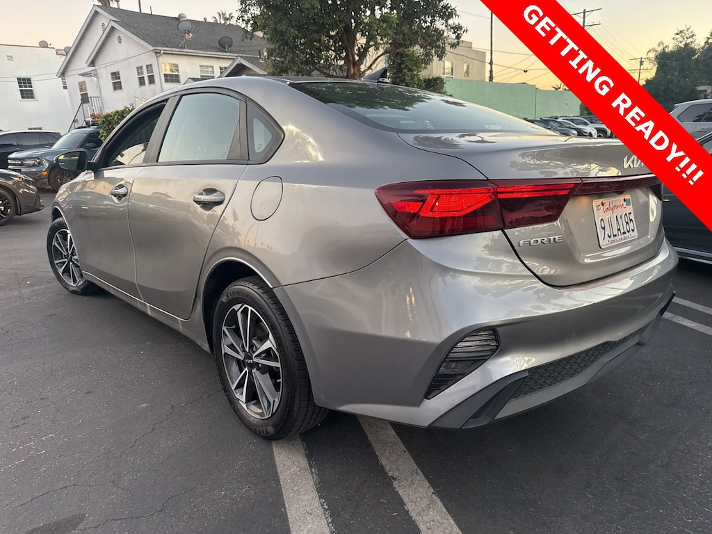 2023 Kia Forte LXS photo 4