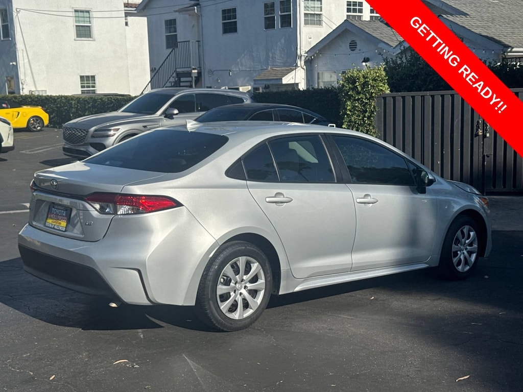Used 2023 Toyota Corolla LE Sedan