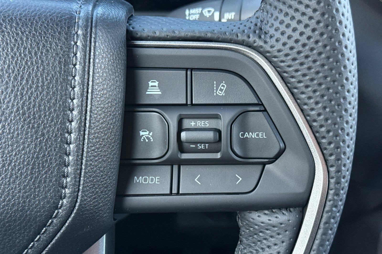 2026 Toyota Tundra Limited - Photo 28