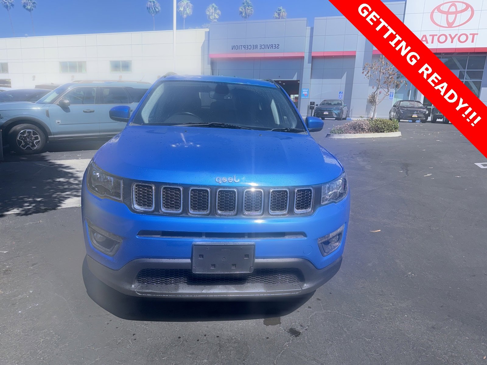 2021 Jeep Compass Latitude photo 2