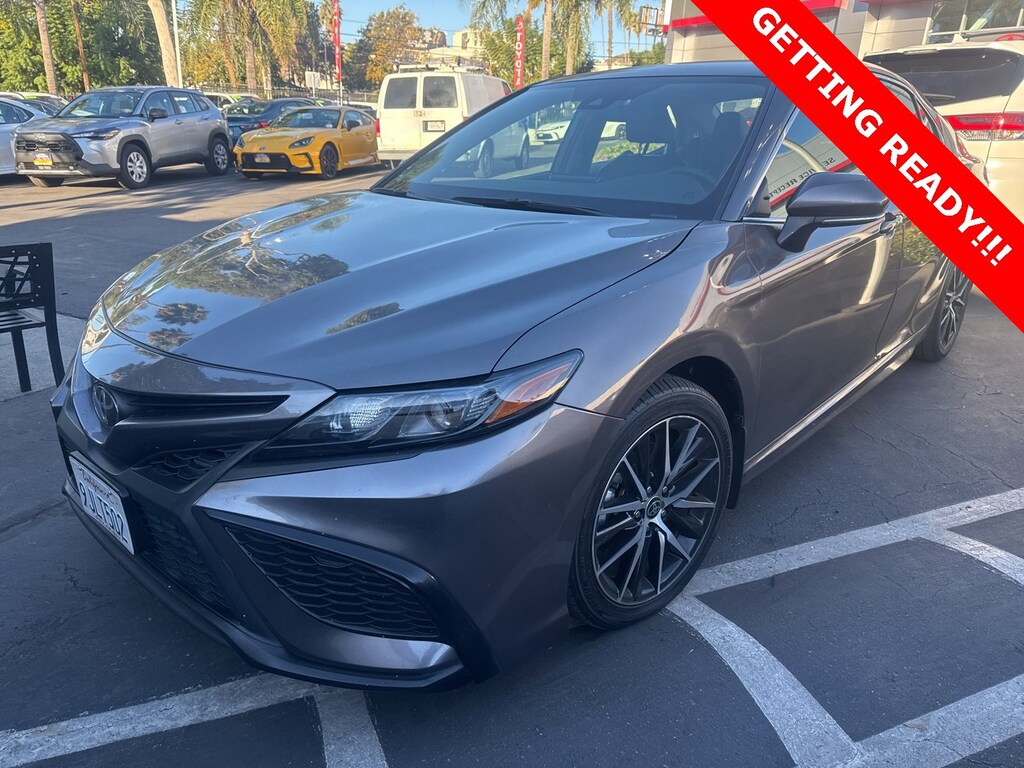 Used 2024 Toyota Camry SE Sedan