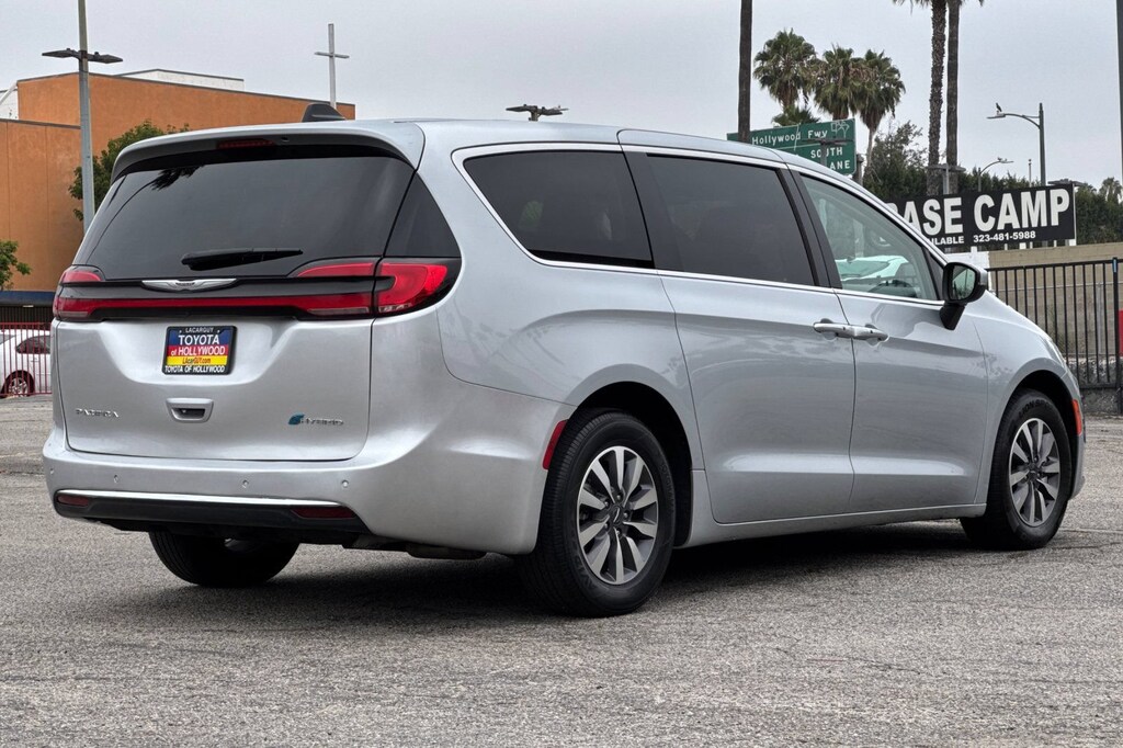 Used 2023 Chrysler Pacifica Plug-In Hybrid Touring L Van Passenger Van