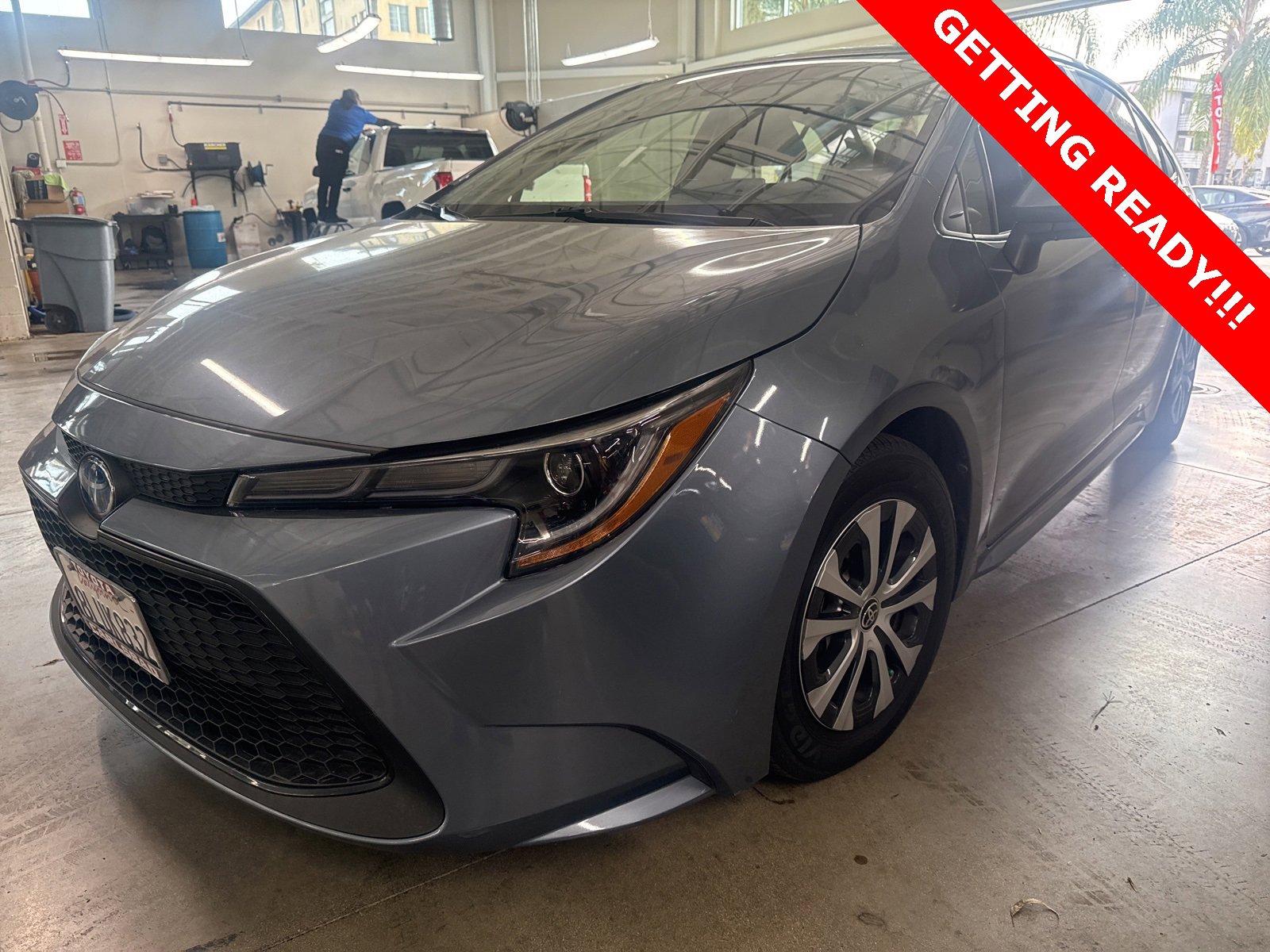 Used 2020 Toyota Corolla LE with VIN JTDEBRBE8LJ015146 for sale in Kansas City