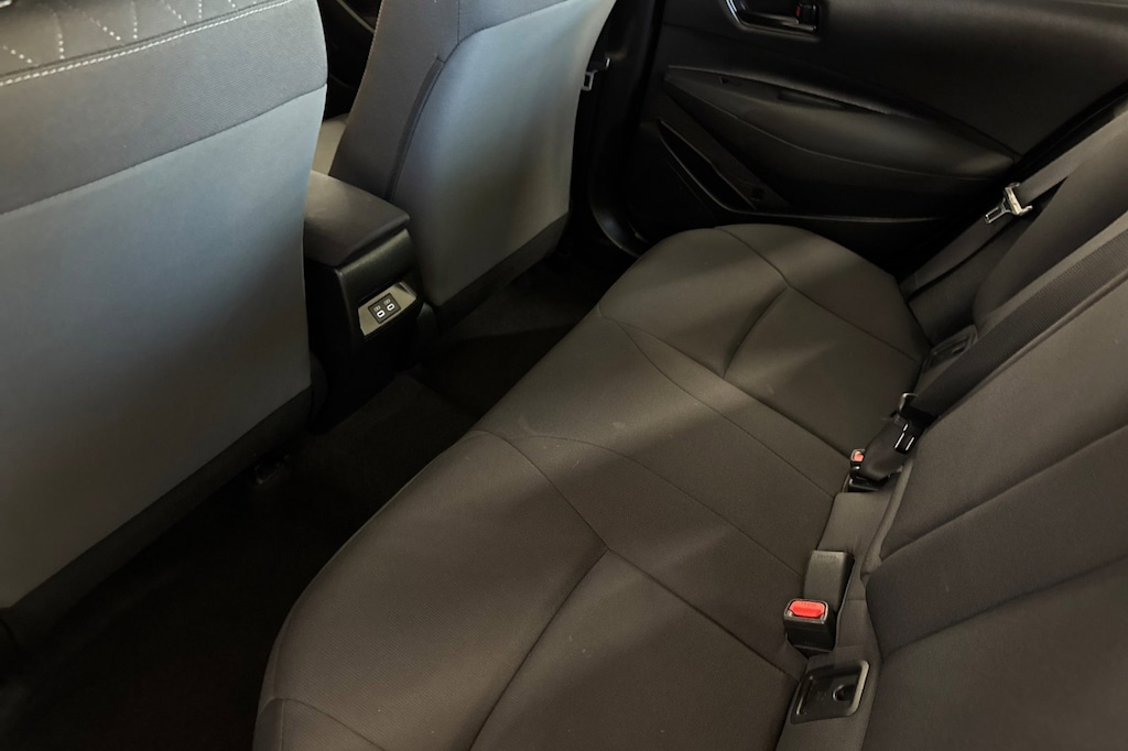 2023 Toyota Corolla LE photo 10