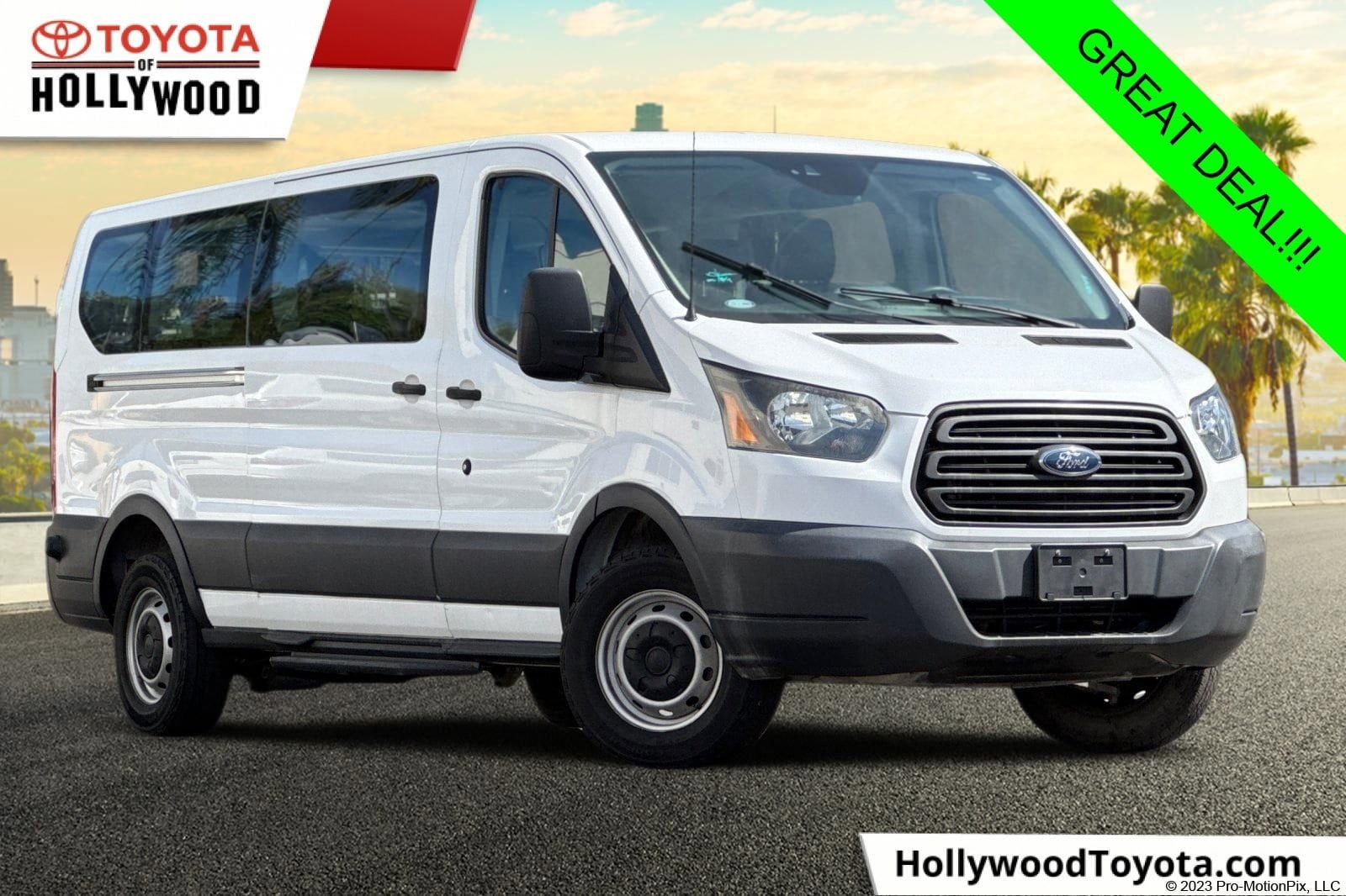 2018 Ford Transit 350 XL Wagon Low Roof Sliding Pass. 148's photo