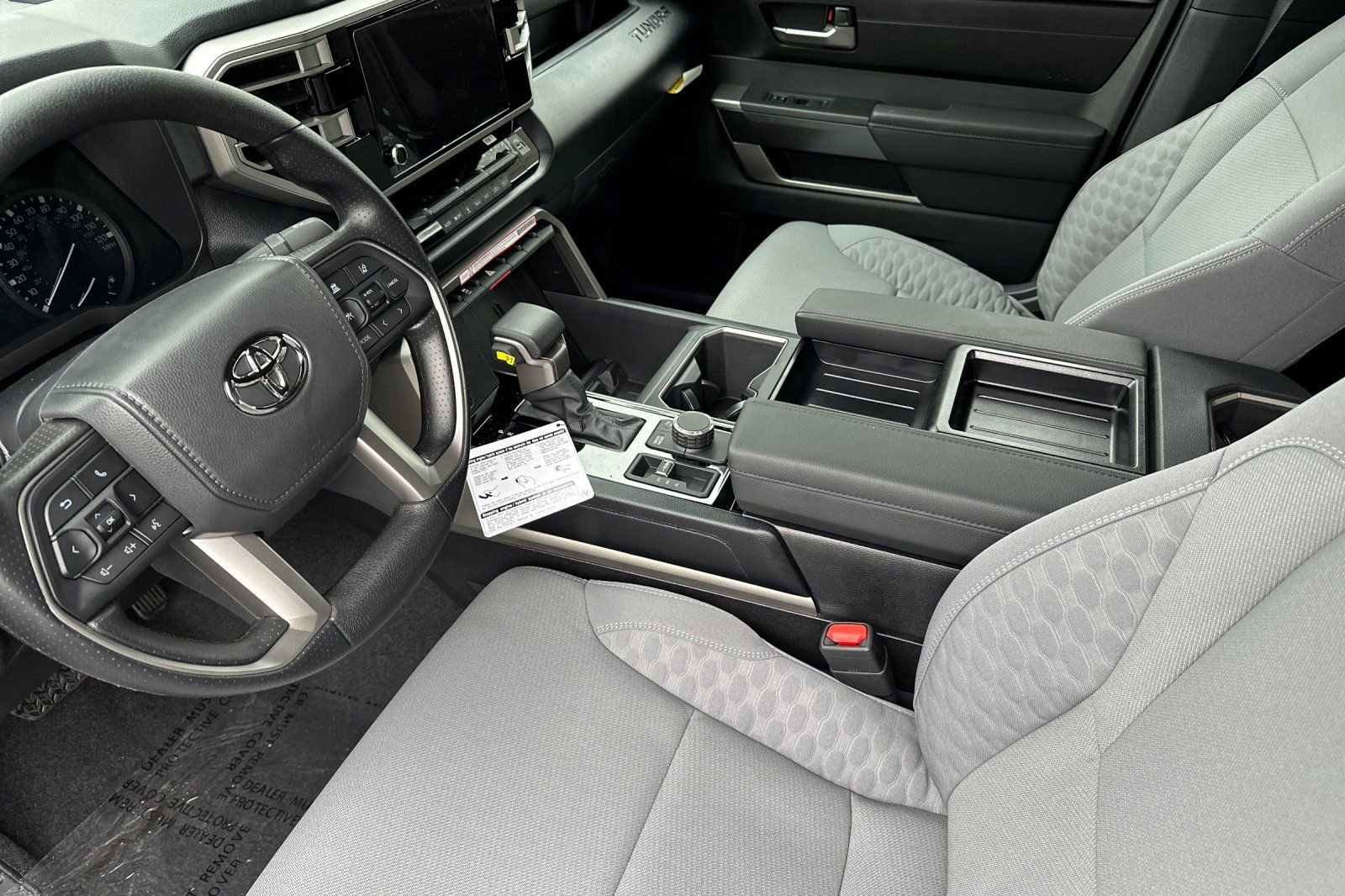 2025 Toyota Tundra SR5 - Photo 10