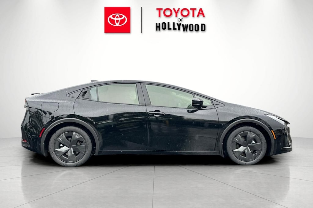 New 2026 Toyota Prius Plug-in Hybrid SE PLUG-IN HYBRID