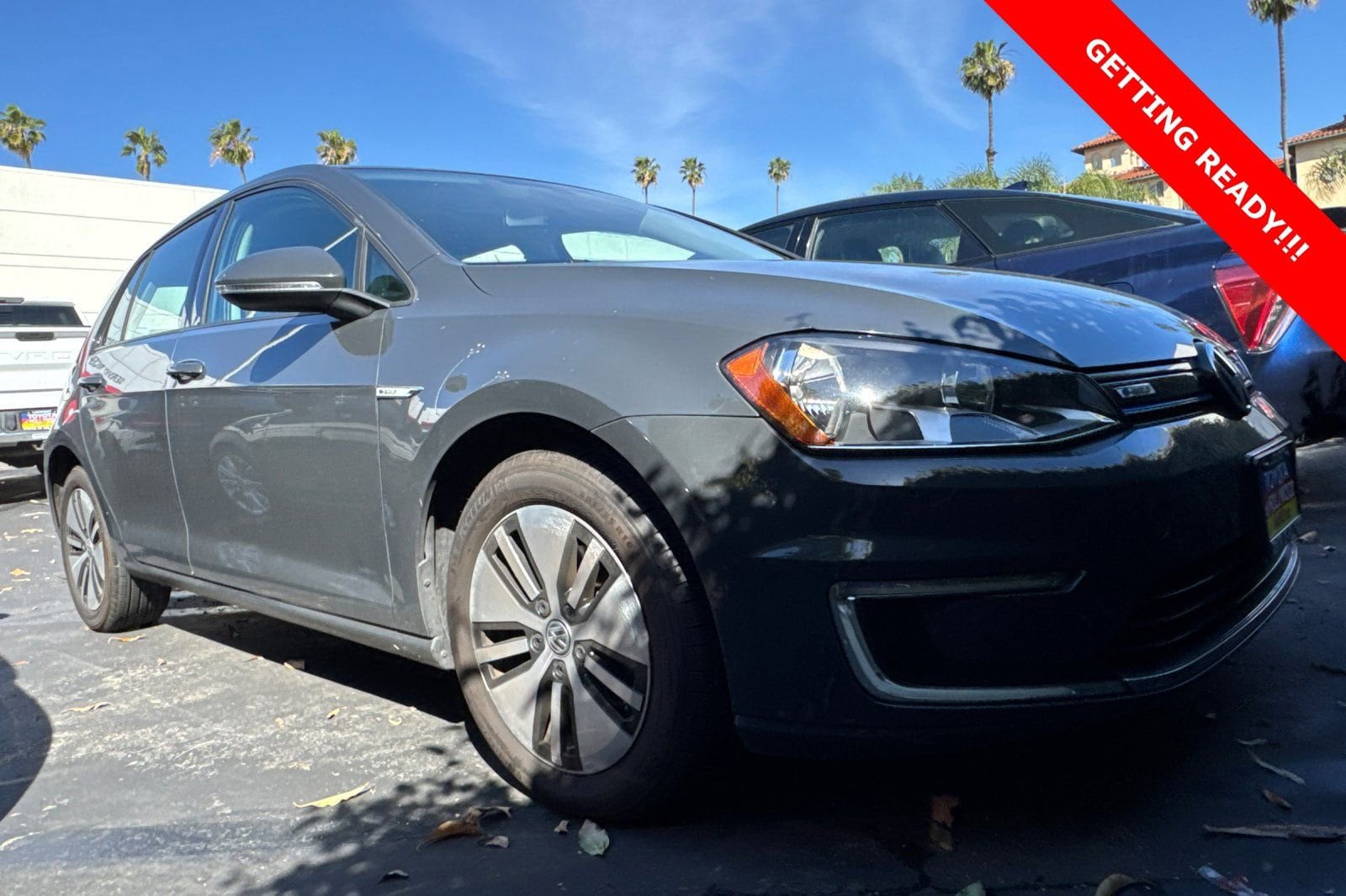 Used 2016 Volkswagen e-Golf e-Golf SE with VIN WVWKP7AU1GW916787 for sale in Los Angeles, CA