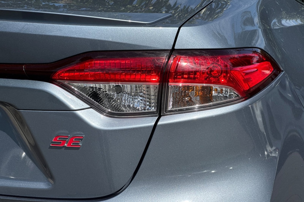 2022 Toyota Corolla SE photo 23