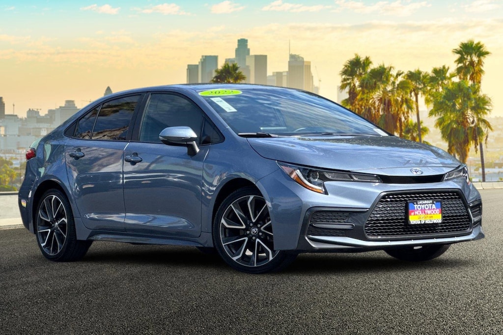 2022 Toyota Corolla SE photo 2