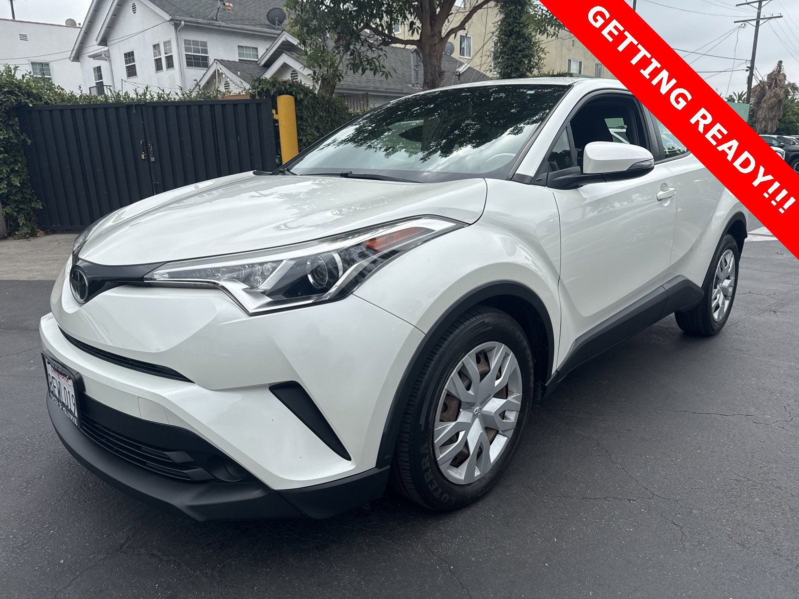 2019 Toyota C-HR XLE Limited photo 2