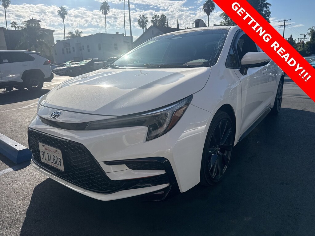 2024 Toyota Corolla Hybrid SE photo 2