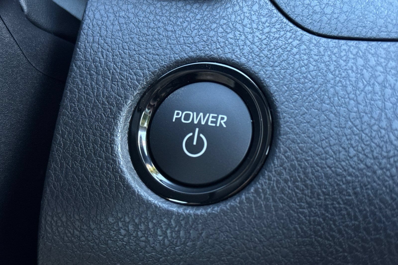 2026 Toyota Camry LE - Photo 25
