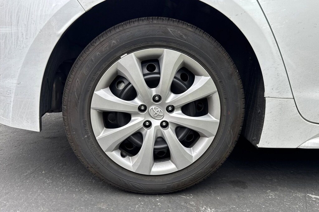 Certified 2025 Toyota Corolla LE Sedan