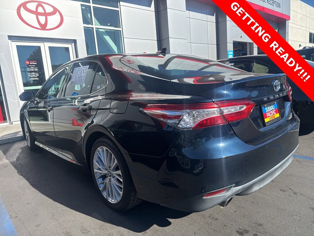 Used 2019 Toyota Camry Hybrid XLE Sedan