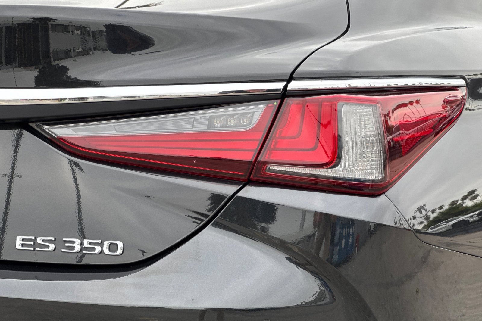 2023 Lexus ES 350 - Photo 28