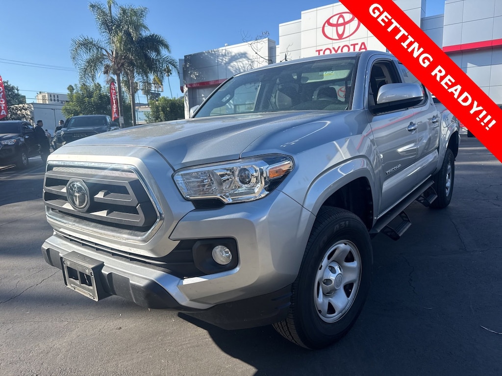 2023 Toyota Tacoma SR5 photo 2