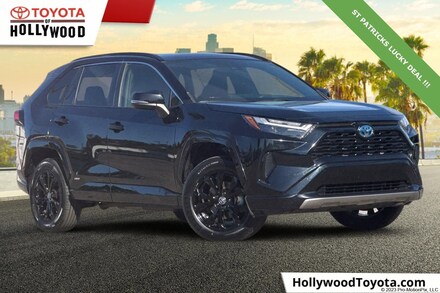 2022 Toyota RAV4 Hybrid SE SUV