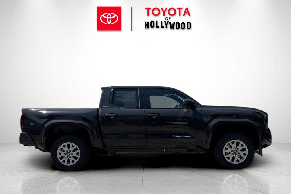 New 2026 Toyota Tacoma SR5 4X4 DOUBLE CAB