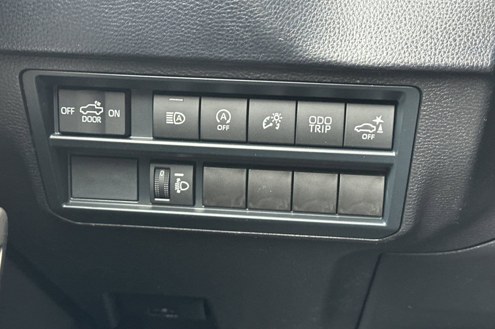 2025 Toyota Tundra SR5 - Photo 30