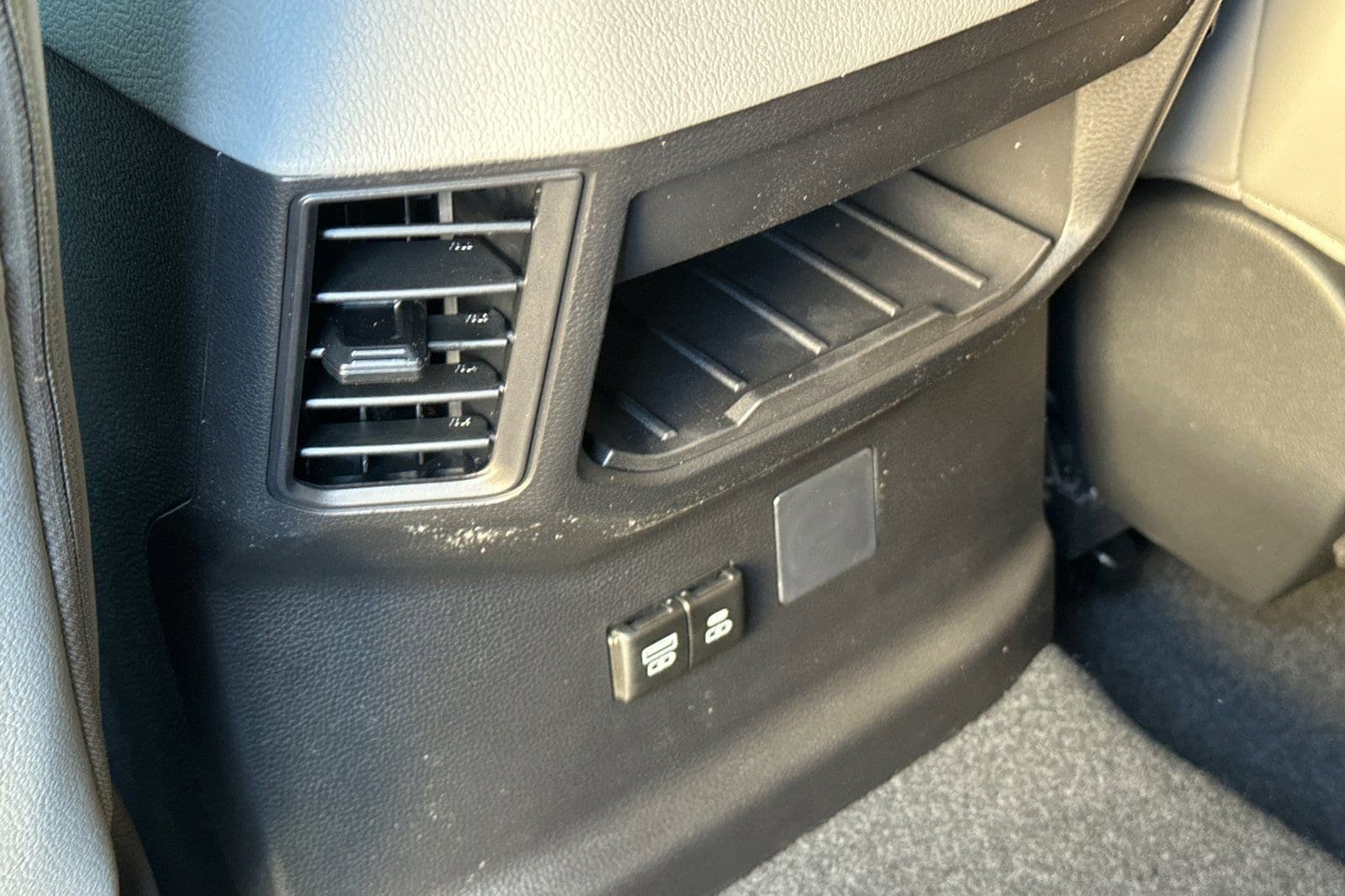 2025 Toyota Tundra Limited - Photo 13