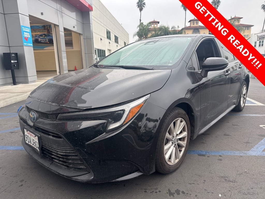 2023 Toyota Corolla Hybrid LE photo 3