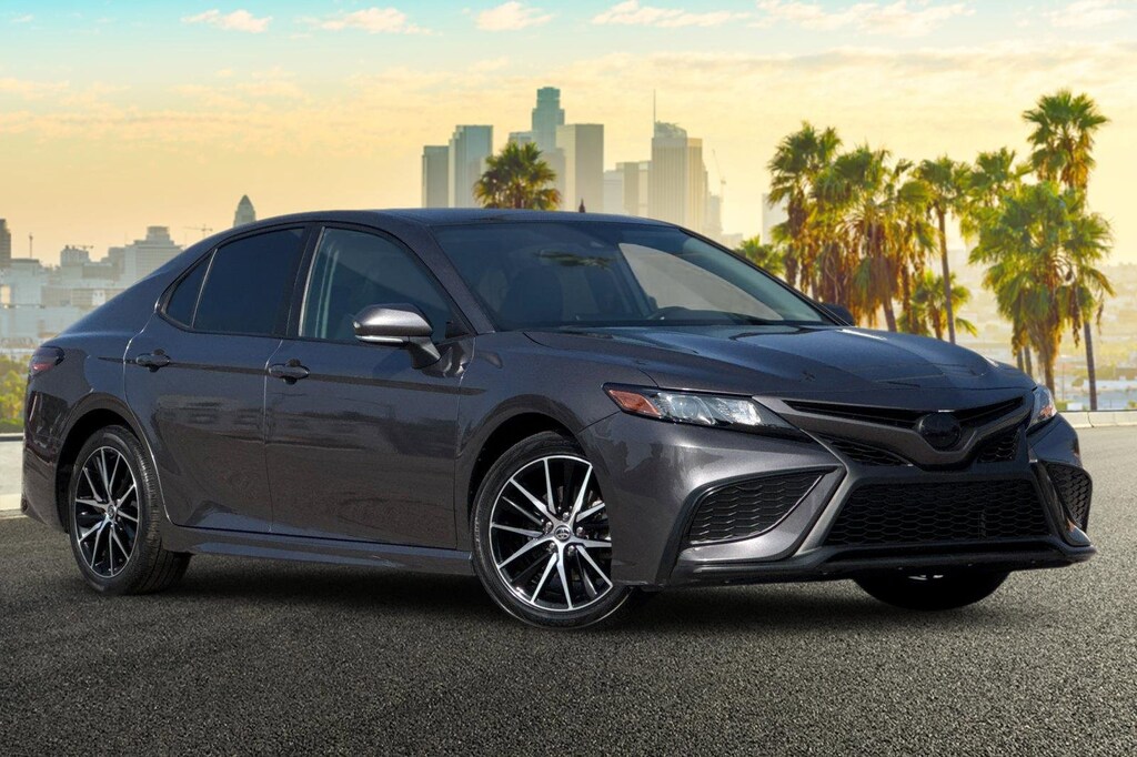 Used 2022 Toyota Camry SE Sedan