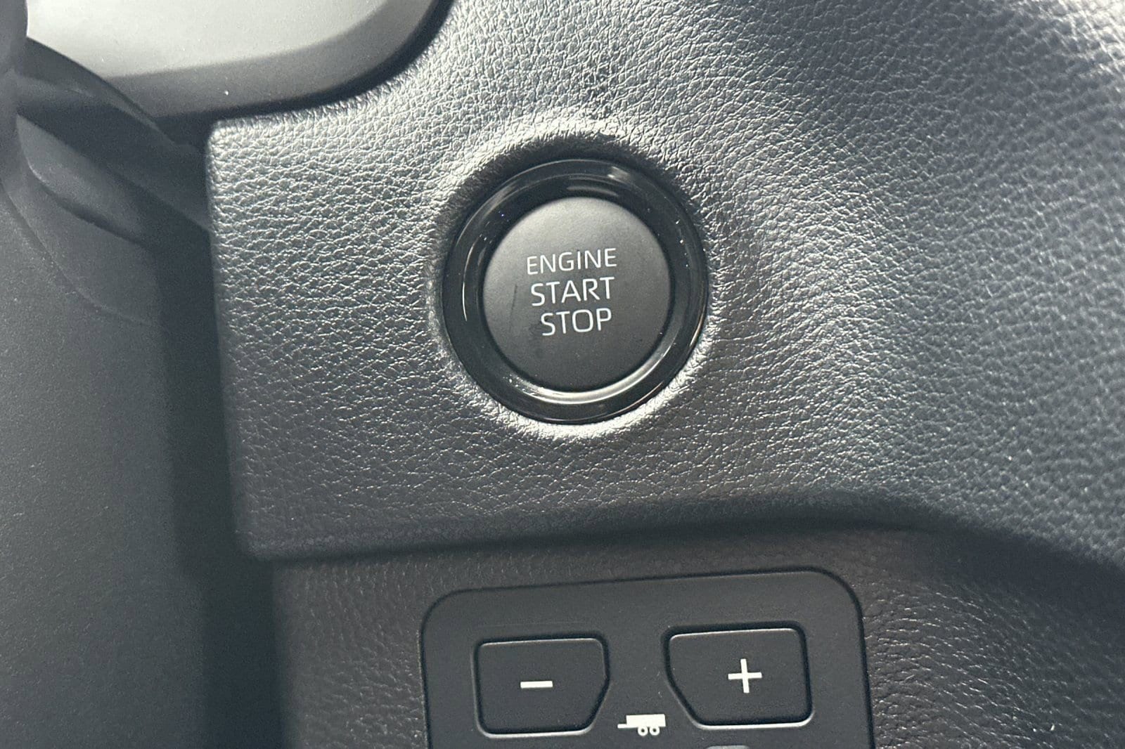 2025 Toyota Tundra SR5 - Photo 25