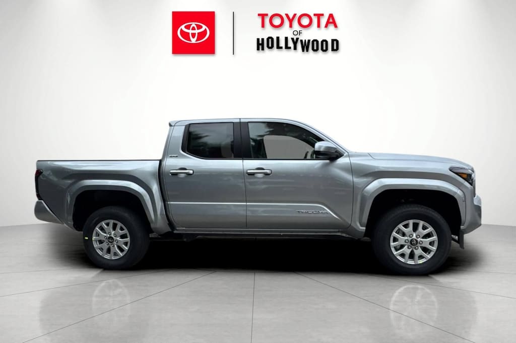New 2026 Toyota Tacoma SR5 4X4 DOUBLE CAB