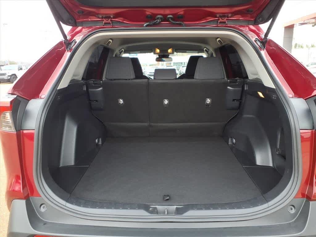 Thumbnail: 2019 Toyota RAV4 - 8