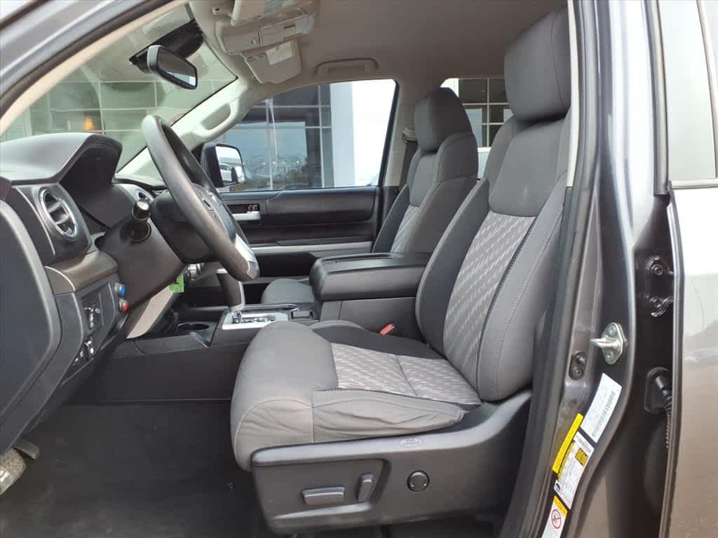 Thumbnail: 2019 Toyota Tundra - 25