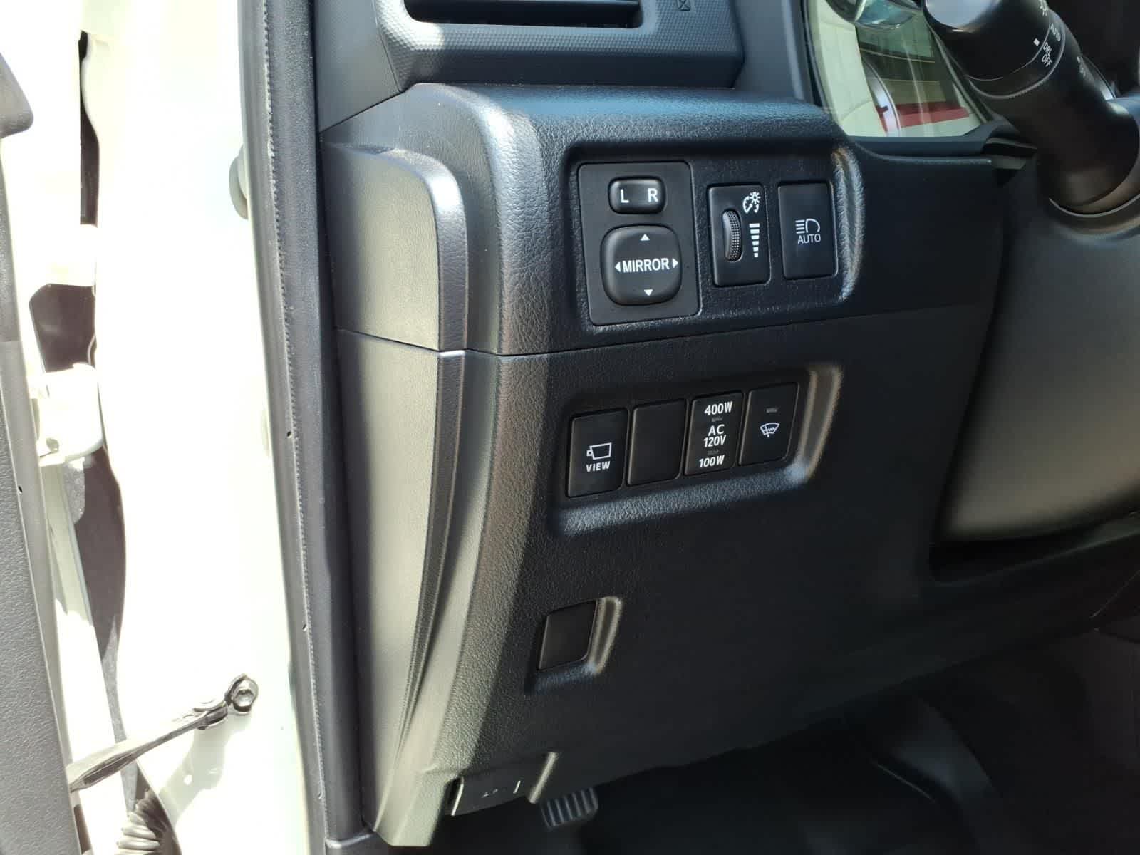 Thumbnail: 2023 Toyota 4Runner - 13