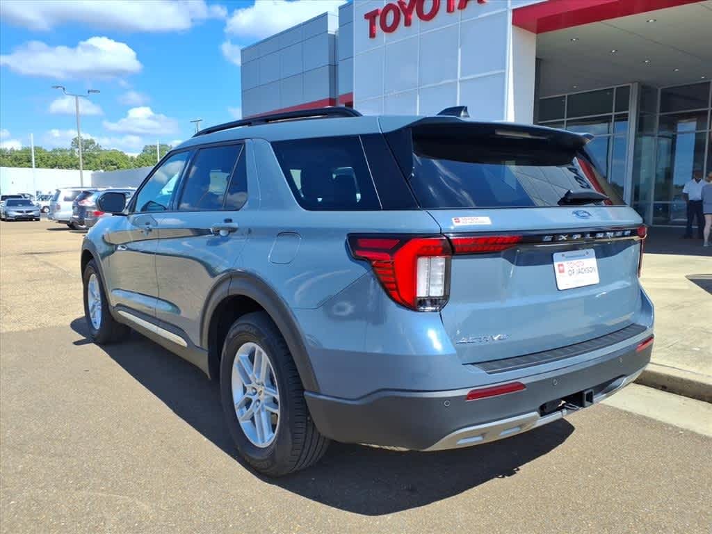 Thumbnail: 2025 Ford Explorer - 7