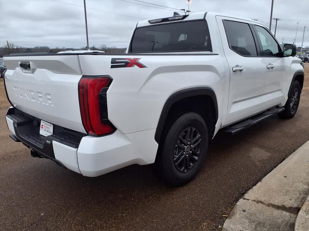 Thumbnail: 2024 Toyota Tundra - 6