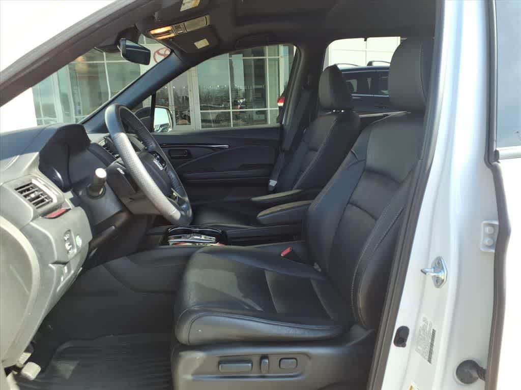 Thumbnail: 2023 Honda Passport - 25