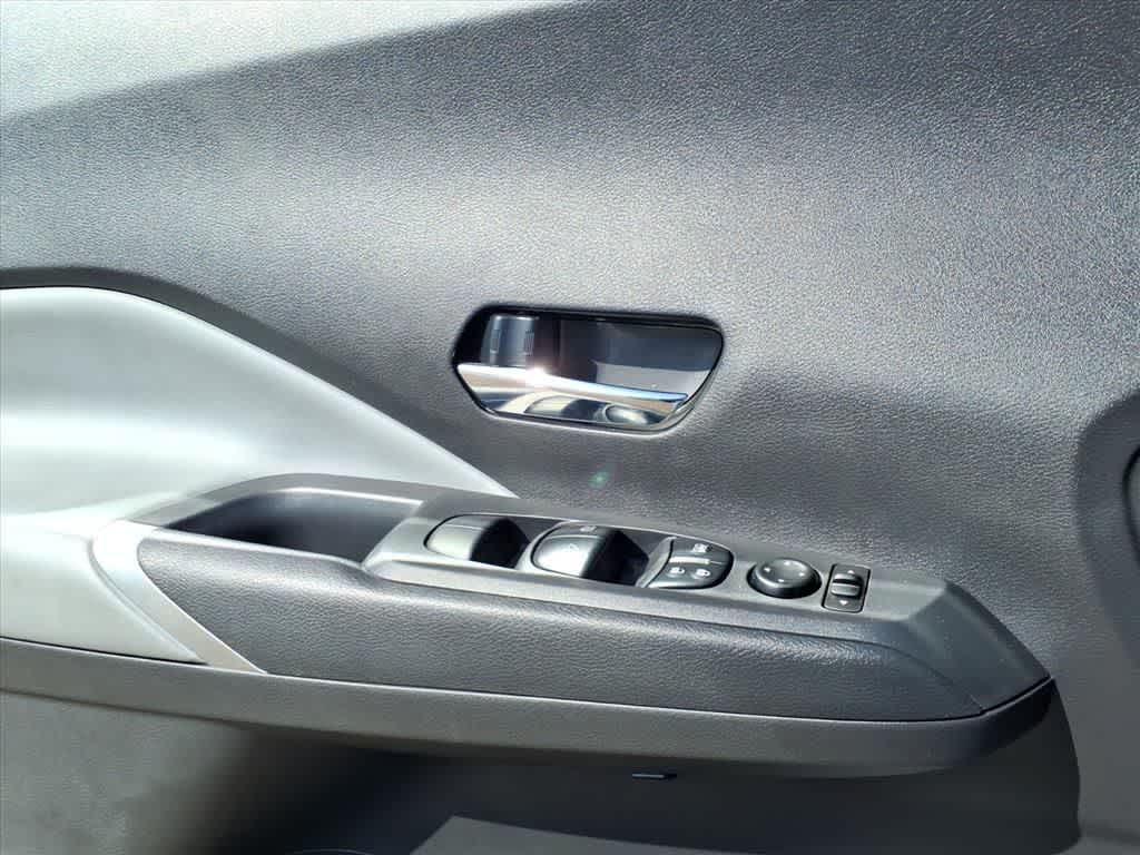 Thumbnail: 2024 Nissan Kicks - 12