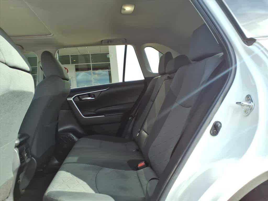 Thumbnail: 2022 Toyota RAV4 - 29