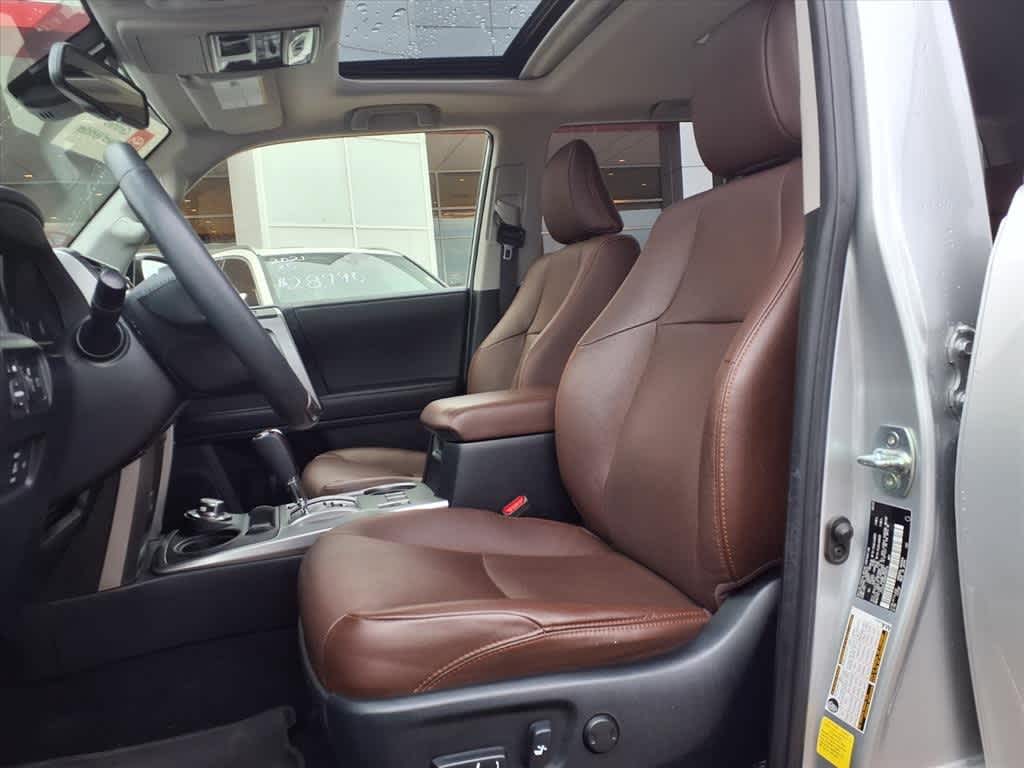 Thumbnail: 2022 Toyota 4Runner - 14