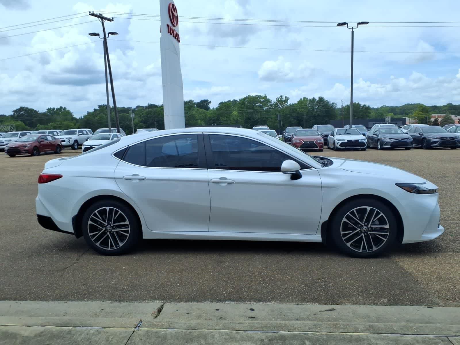 Thumbnail: 2025 Toyota Camry - 4