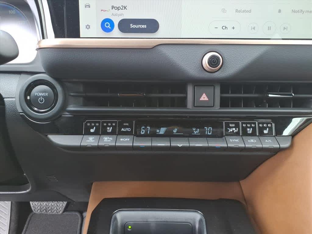 Thumbnail: 2025 Toyota Crown - 19