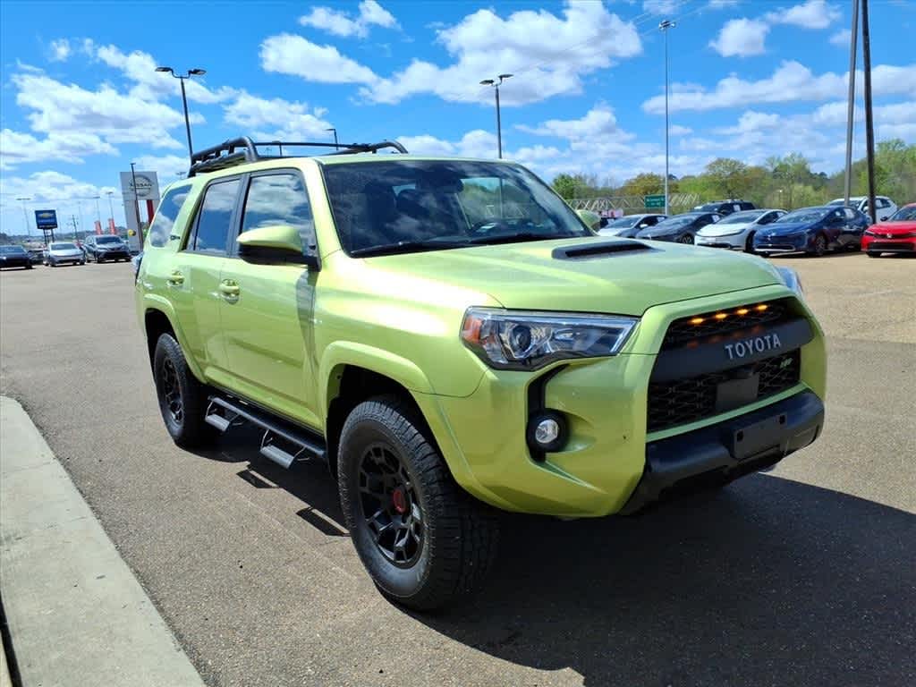 Thumbnail: 2022 Toyota 4Runner - 3