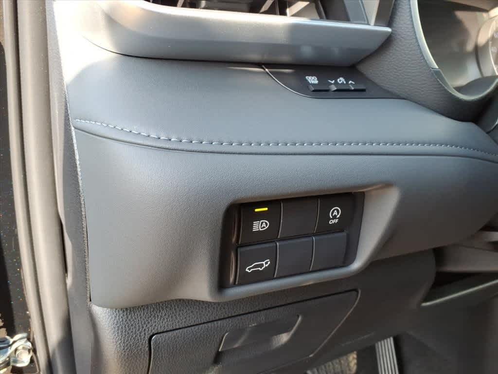 Thumbnail: 2026 Toyota Highlander - 14