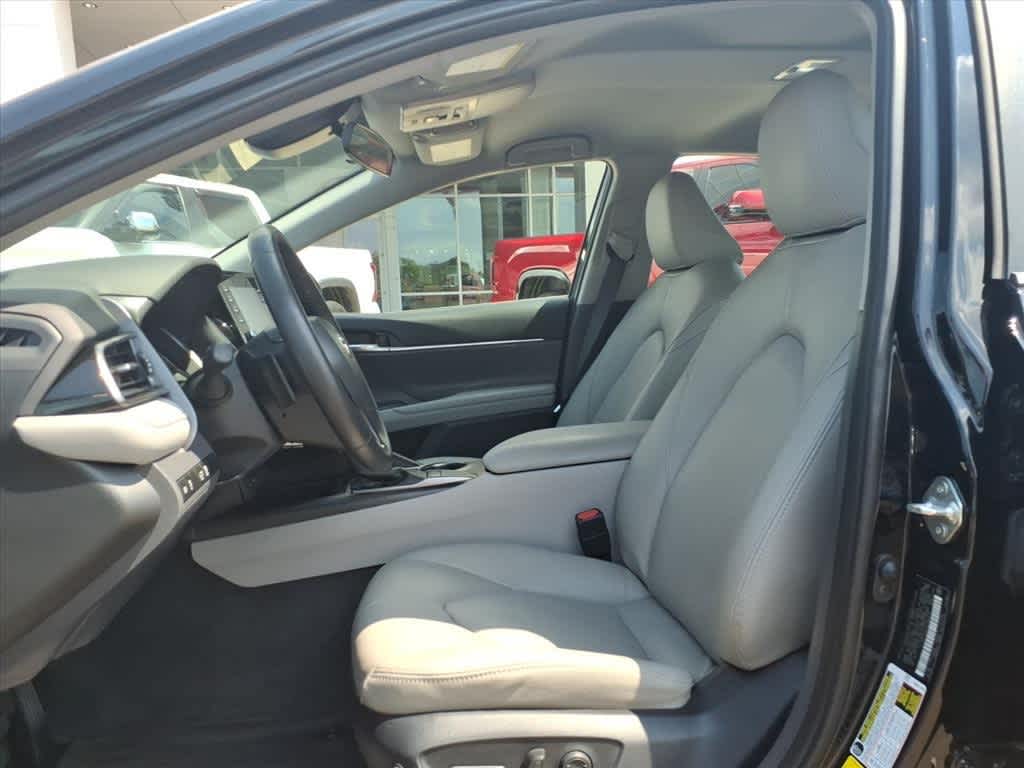 Thumbnail: 2023 Toyota Camry - 24