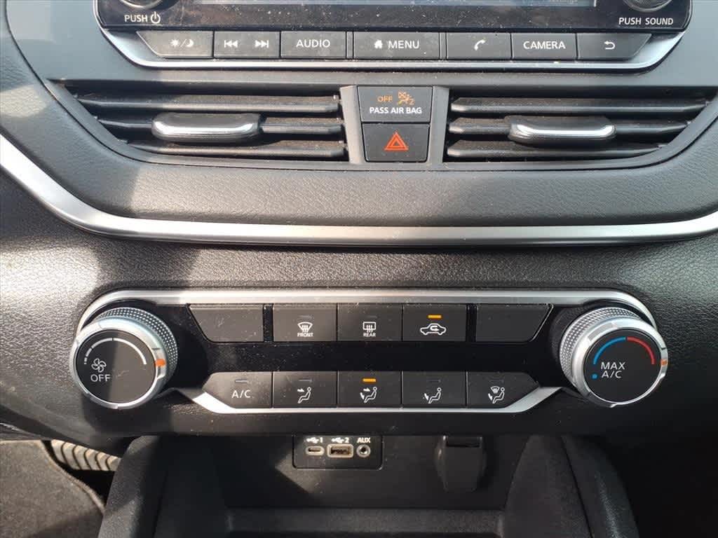 Thumbnail: 2020 Nissan Altima - 18