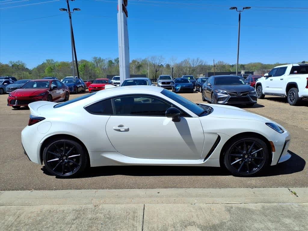 Thumbnail: 2023 Toyota GR86 - 4